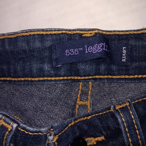 LEVI'S JUNIORS JEANS LOT OF (2) - Picture 7 of 16